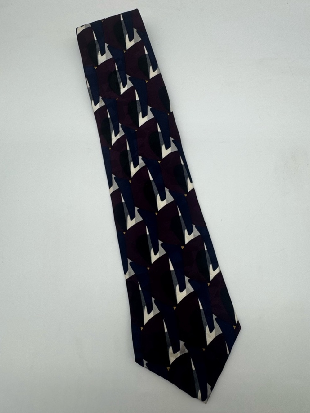 Ziggurat by Mulberry 100$ Silk Tie